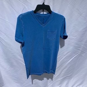 American Eagle V neck